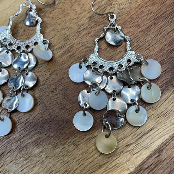 Boho Beach shell Dangly keyhole medallion earrings - Picture 2 of 5